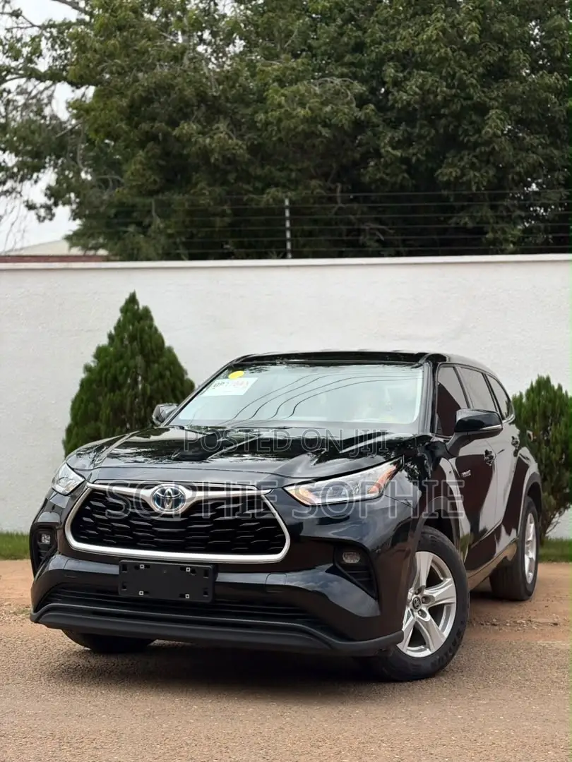 Toyota Highlander Platinum 2022 Black