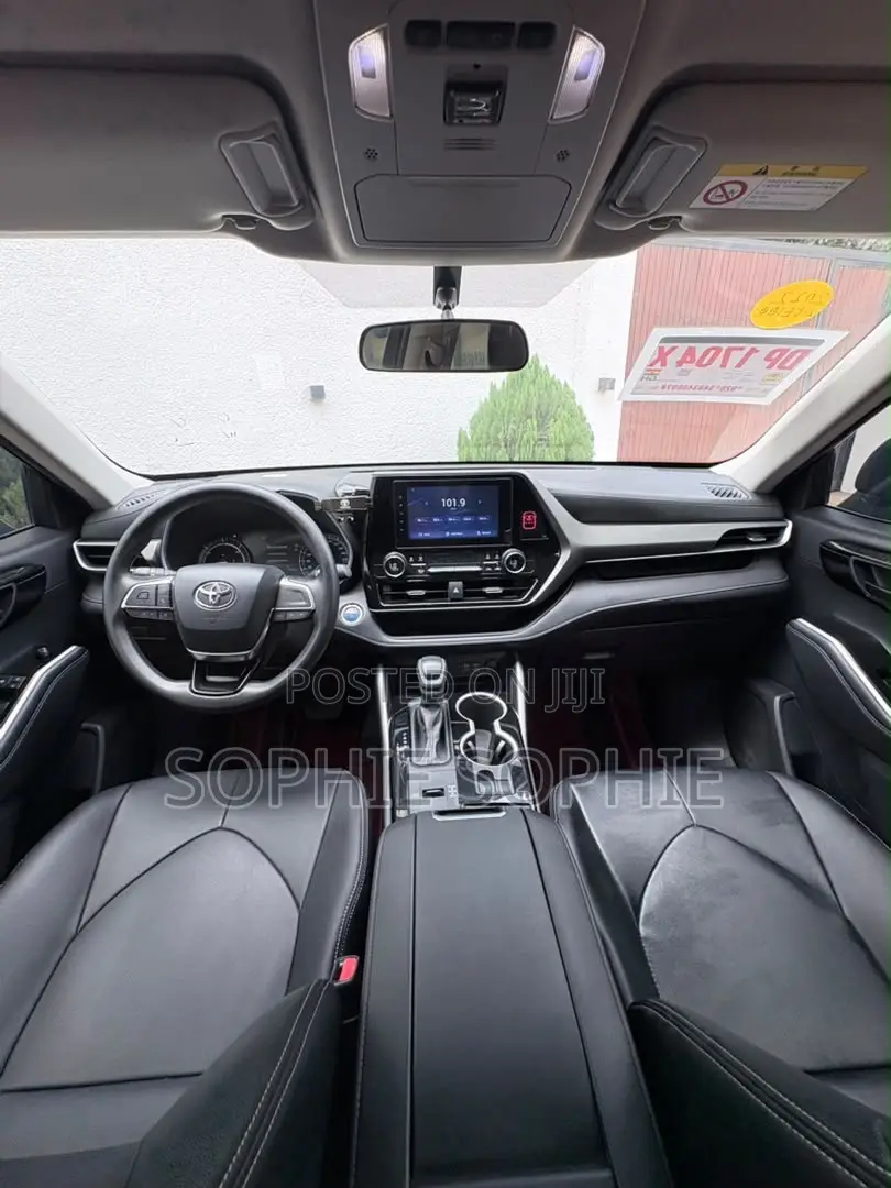 Toyota Highlander Platinum 2022 Black