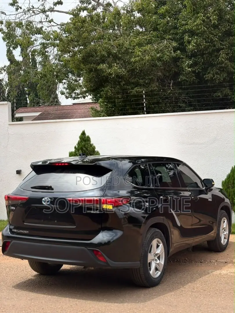 Toyota Highlander Platinum 2022 Black