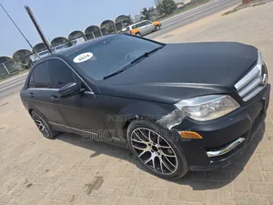 Mercedes-Benz C300 2012 Black