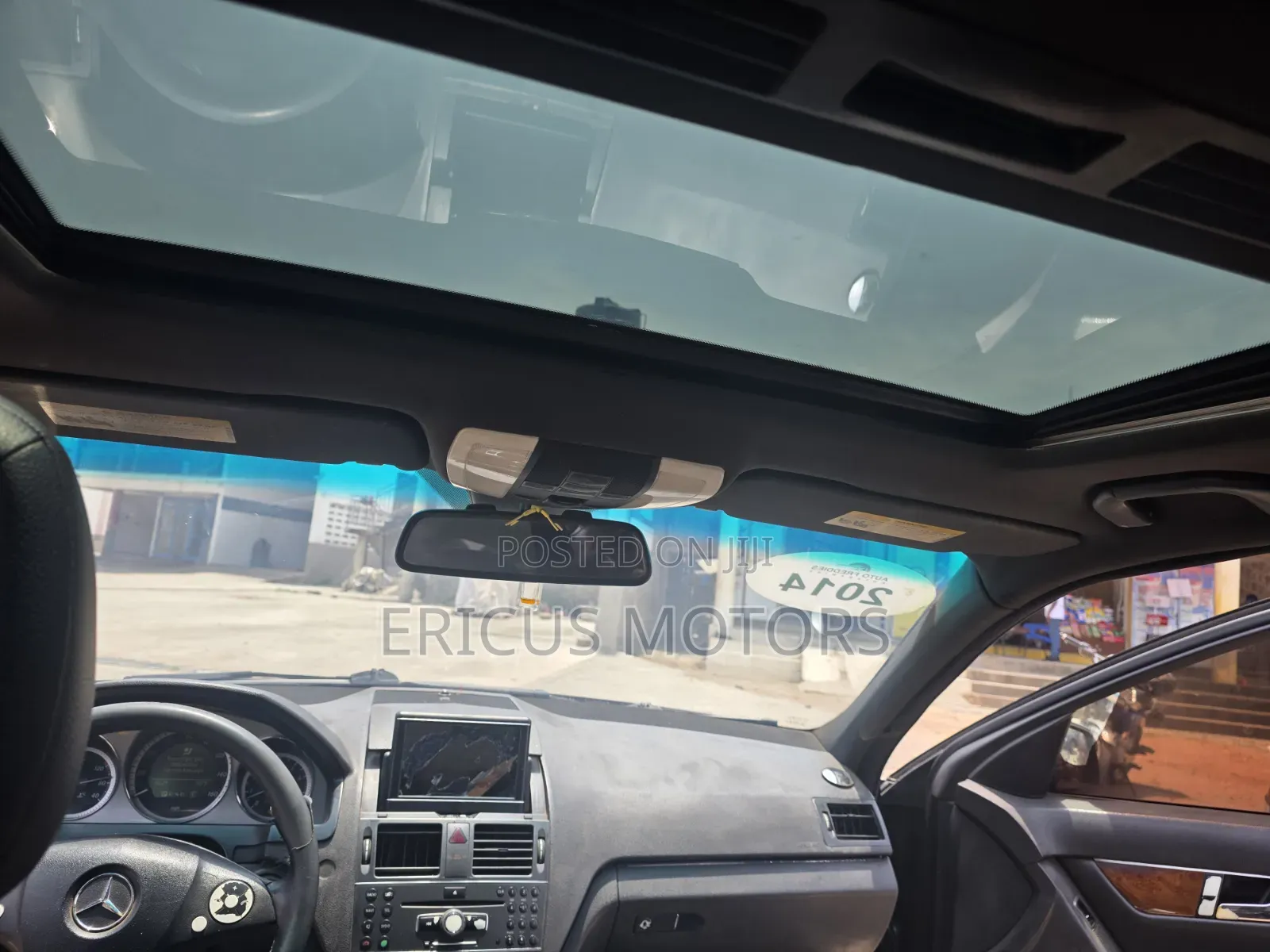 Mercedes-Benz C300 2012 Black