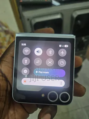 Samsung Galaxy Z Flip6 256 GB Blue