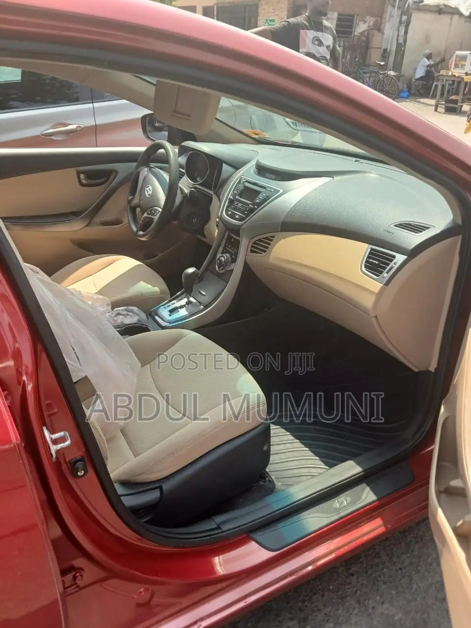 Hyundai Elantra 2012 Red