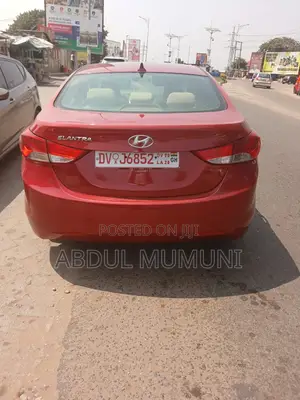 Hyundai Elantra 2012 Red