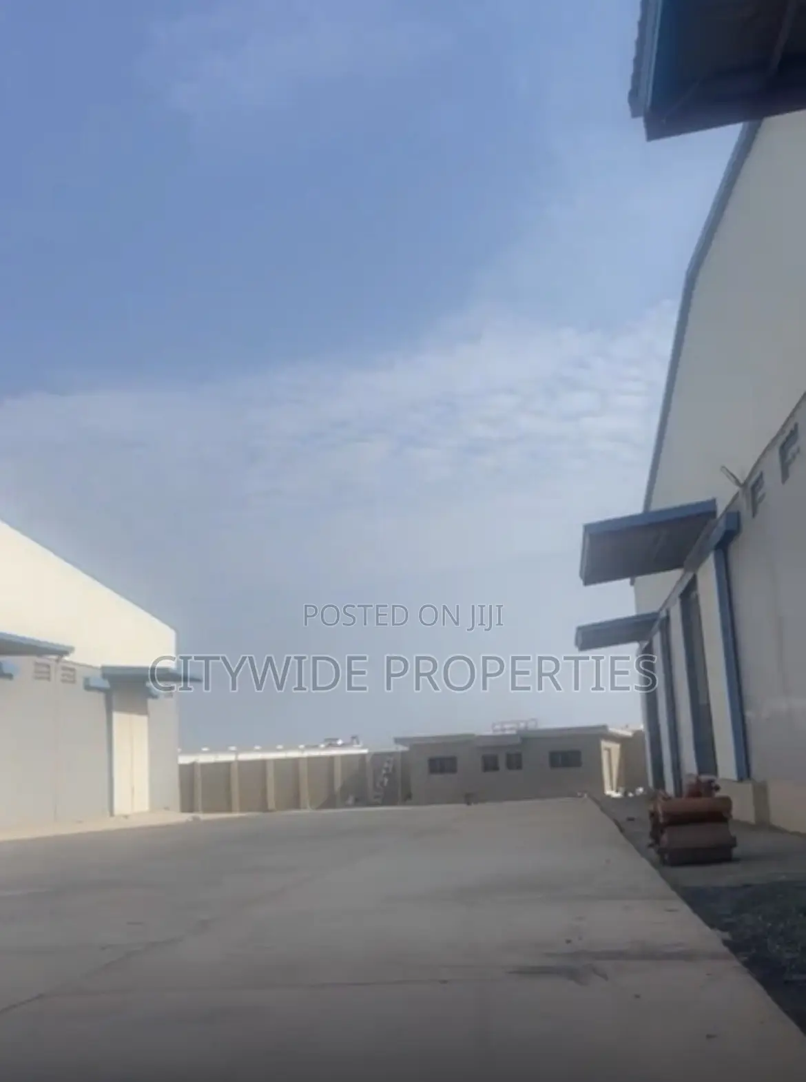 Large Warehouse 3200 SQM in Tema