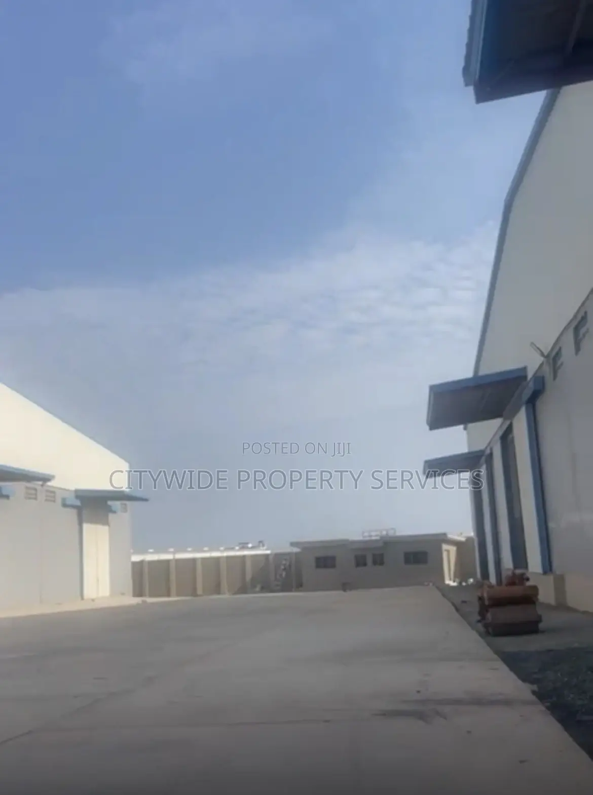 Large Warehouse 3200 SQM in Tema