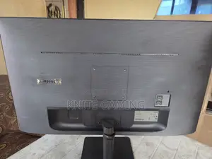 Samsung Smart 32 Inches Monitor With Built-in Speakers