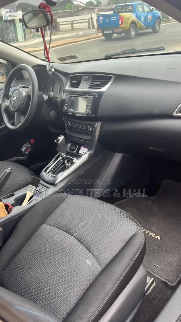Nissan Sentra SR 2016 Gray