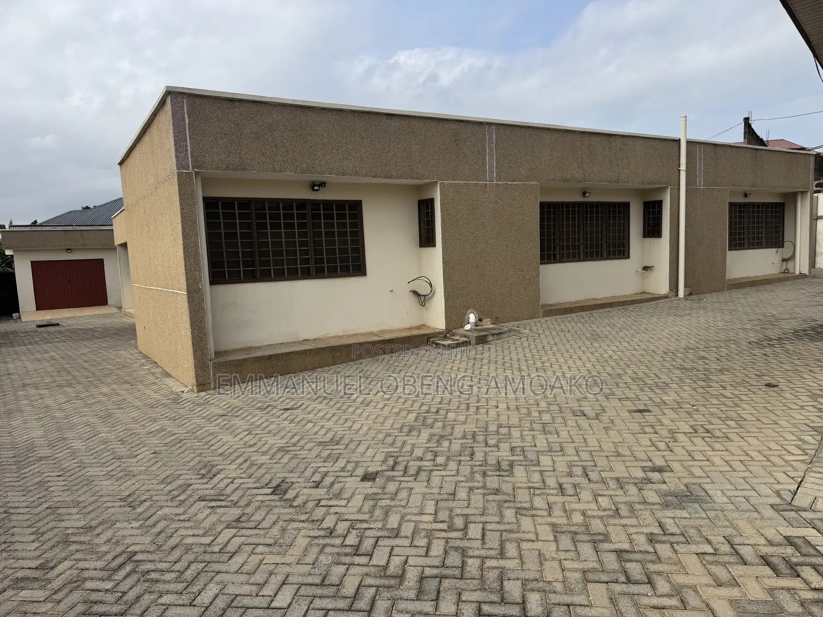 4bdrm House in Mile 7 for rent