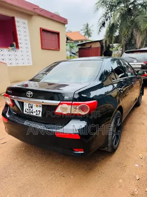 Toyota Corolla 2013 Black