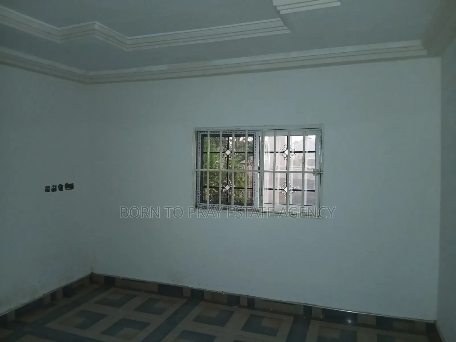 5bdrm House in Born To Pray Estate, Ejisu-Juaben Municipal for rent