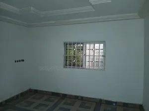 5bdrm House in Born To Pray Estate, Ejisu-Juaben Municipal for rent