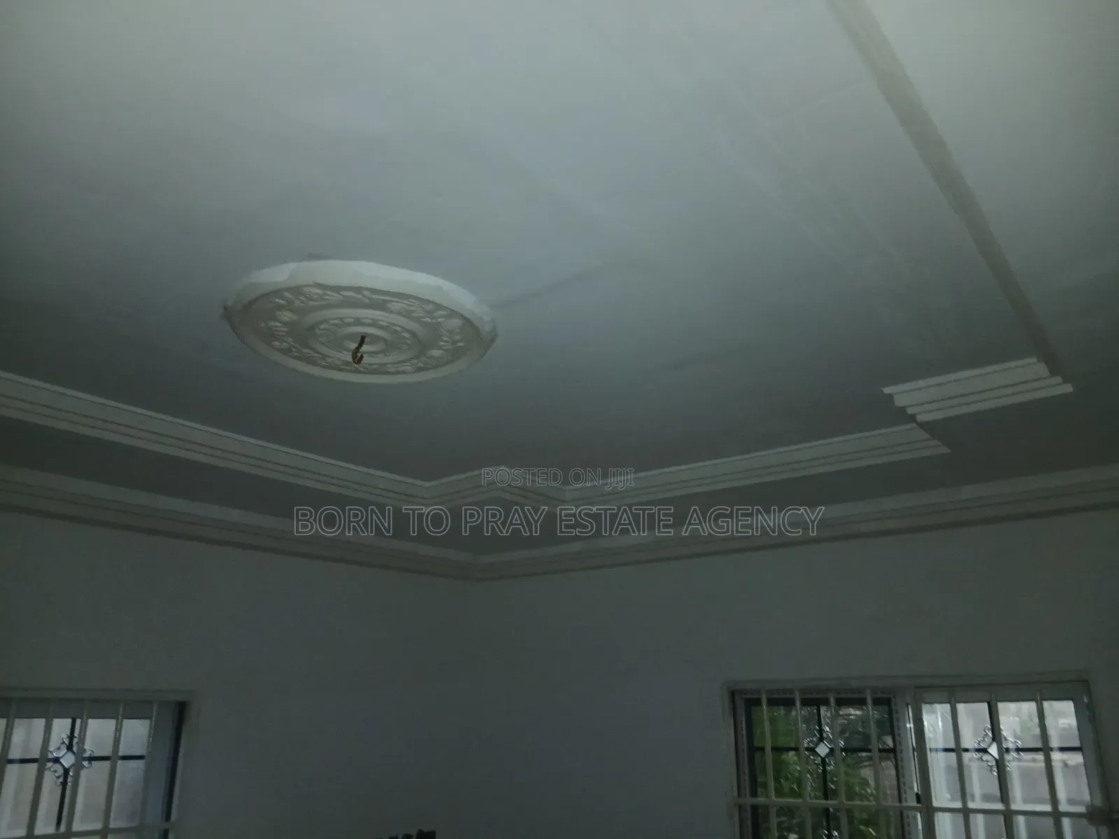 5bdrm House in Born To Pray Estate, Ejisu-Juaben Municipal for rent