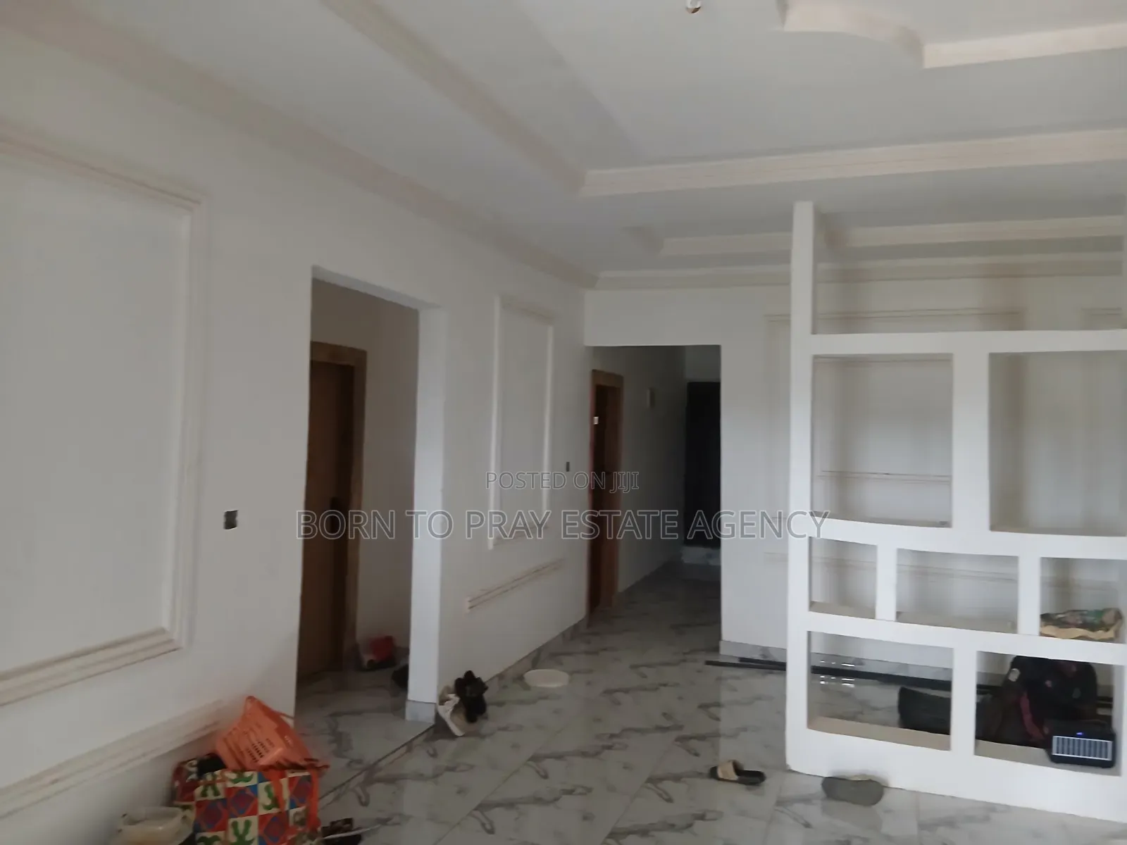5bdrm House in Born To Pray Estate, Ejisu-Juaben Municipal for rent