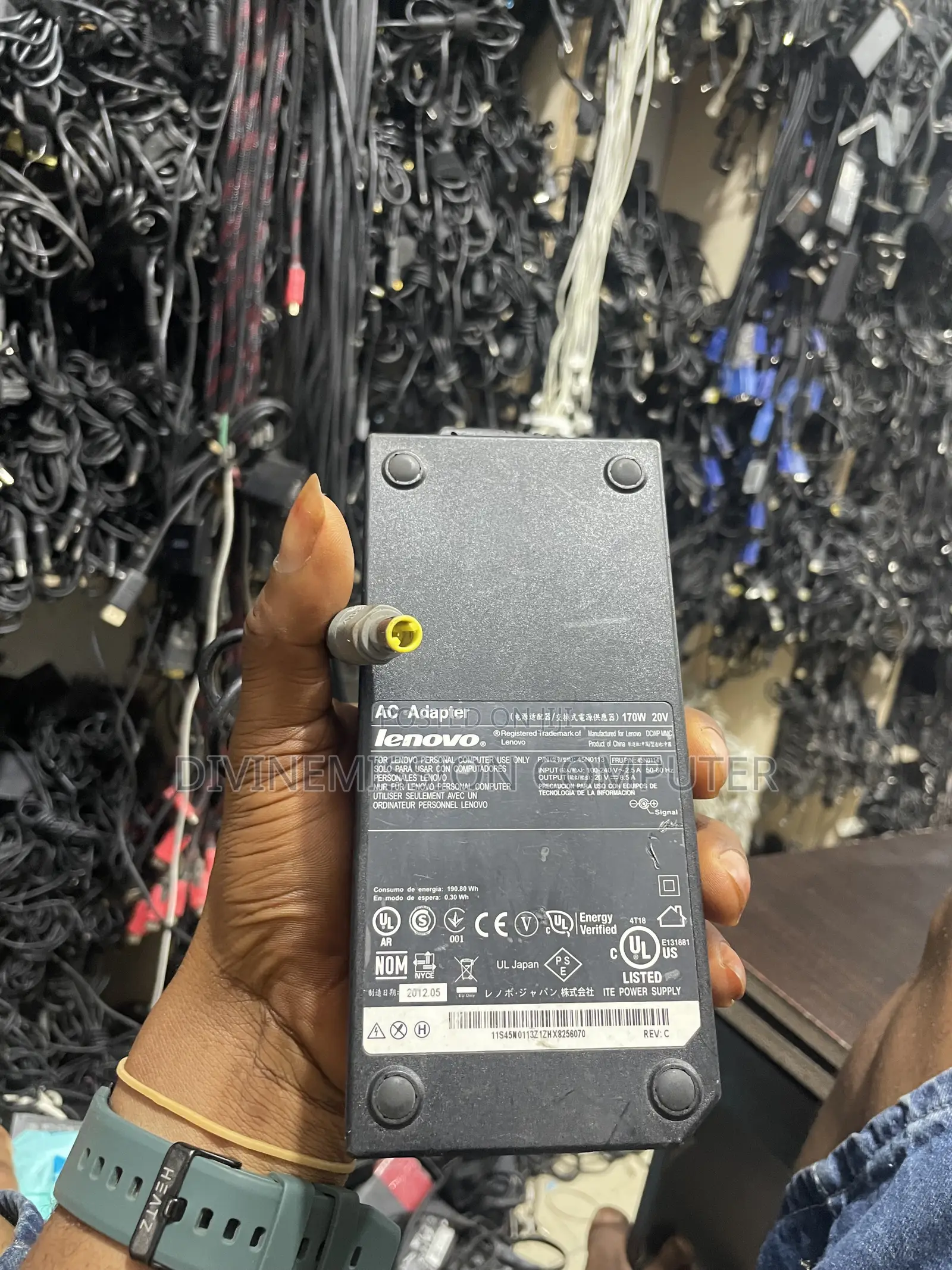 Lenovo 170w Round Pin Charger, Yellow Tip Adapter