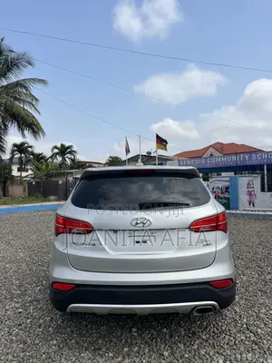 Hyundai Santa Fe SE AWD 2016 Silver