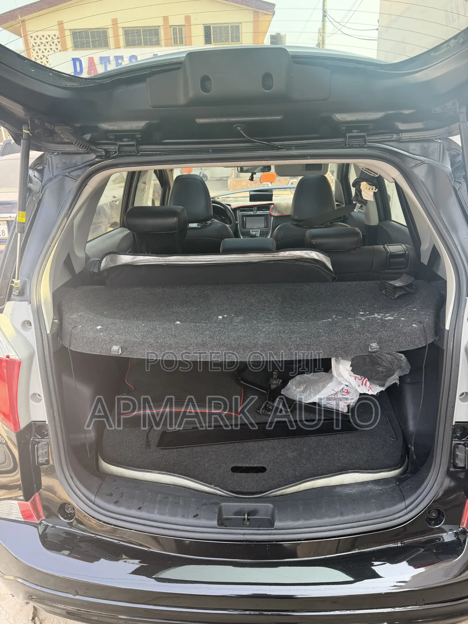Toyota Ractis 1.5 AWD 2013 Black