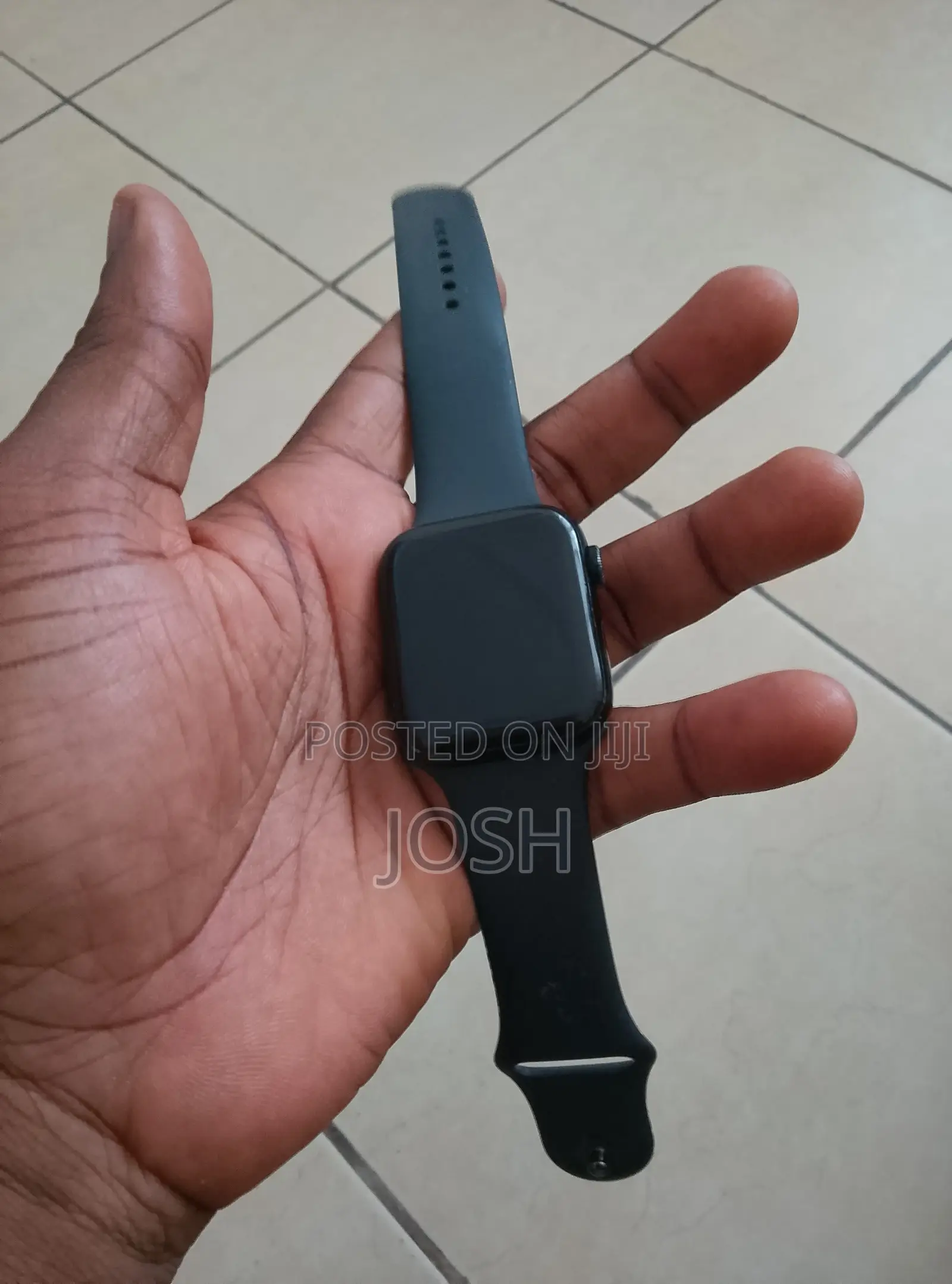 Original Apple Watch SE for Sale Slighty Used