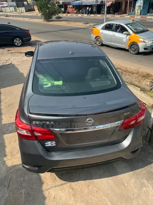 Nissan Sentra SR 2016 Gray