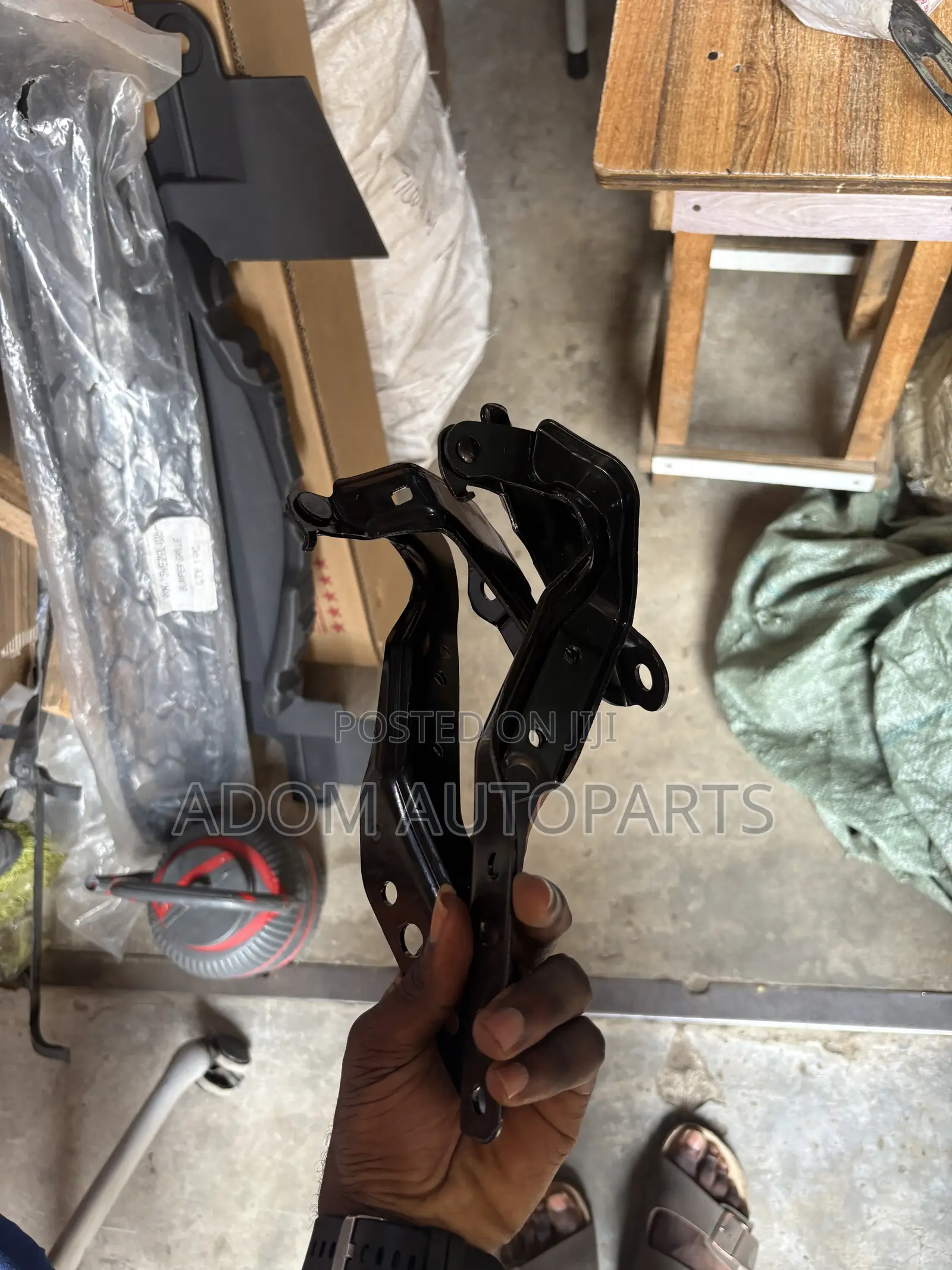 Hyundai Tucson Santafe Bonnet Hinges Inches 2016 2017 2018 2019 2020