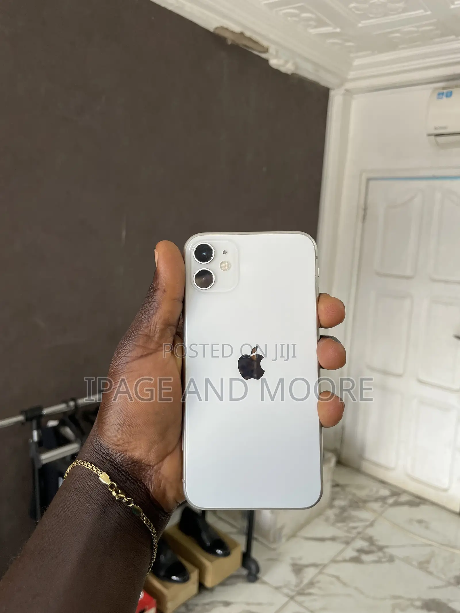 Apple iPhone 11 64 GB White