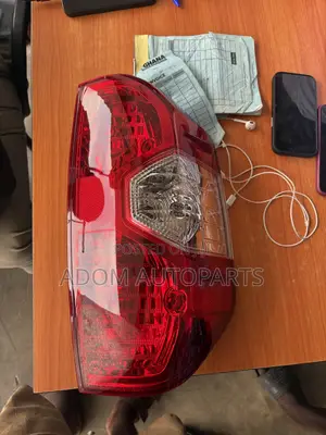 Toyota Tundra Taillight 2014 2015 2016 2017 2018 2019 2020