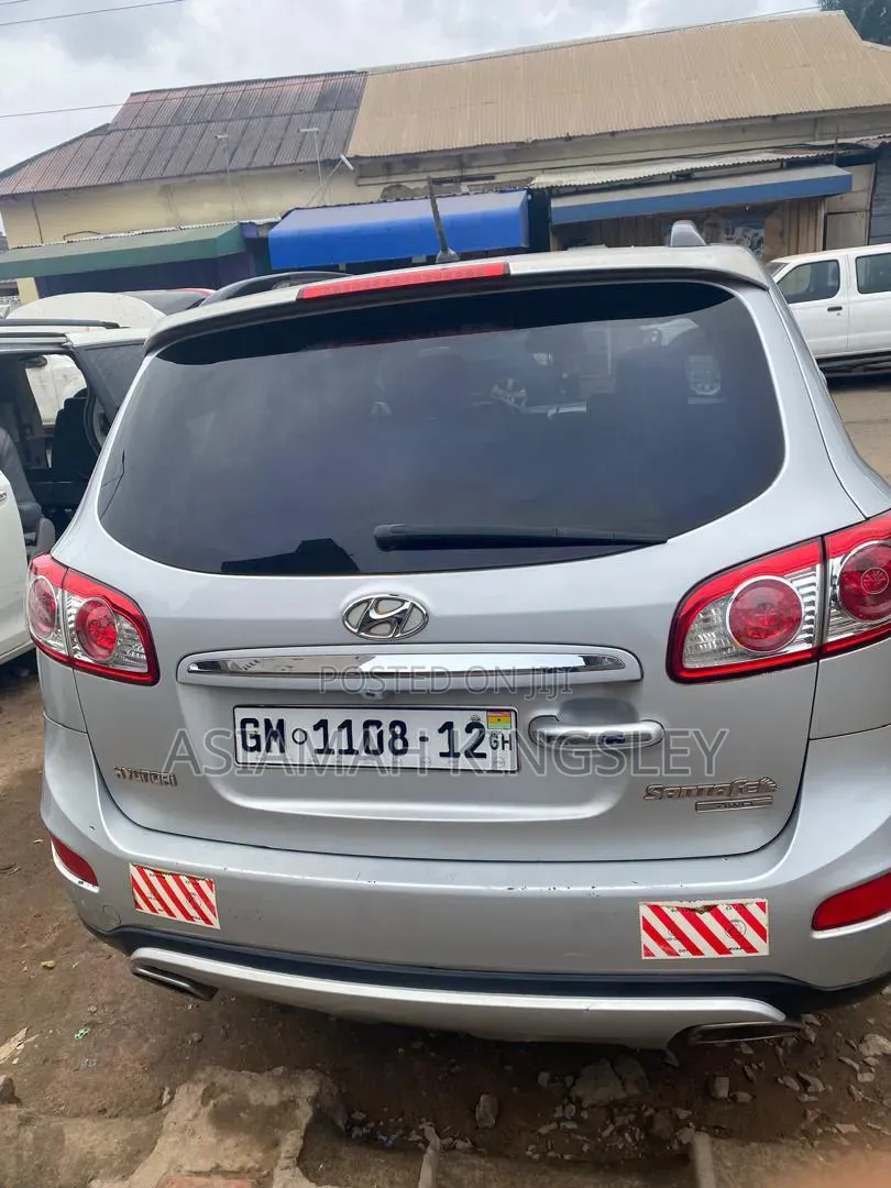 Hyundai Santa Fe 2013 Silver