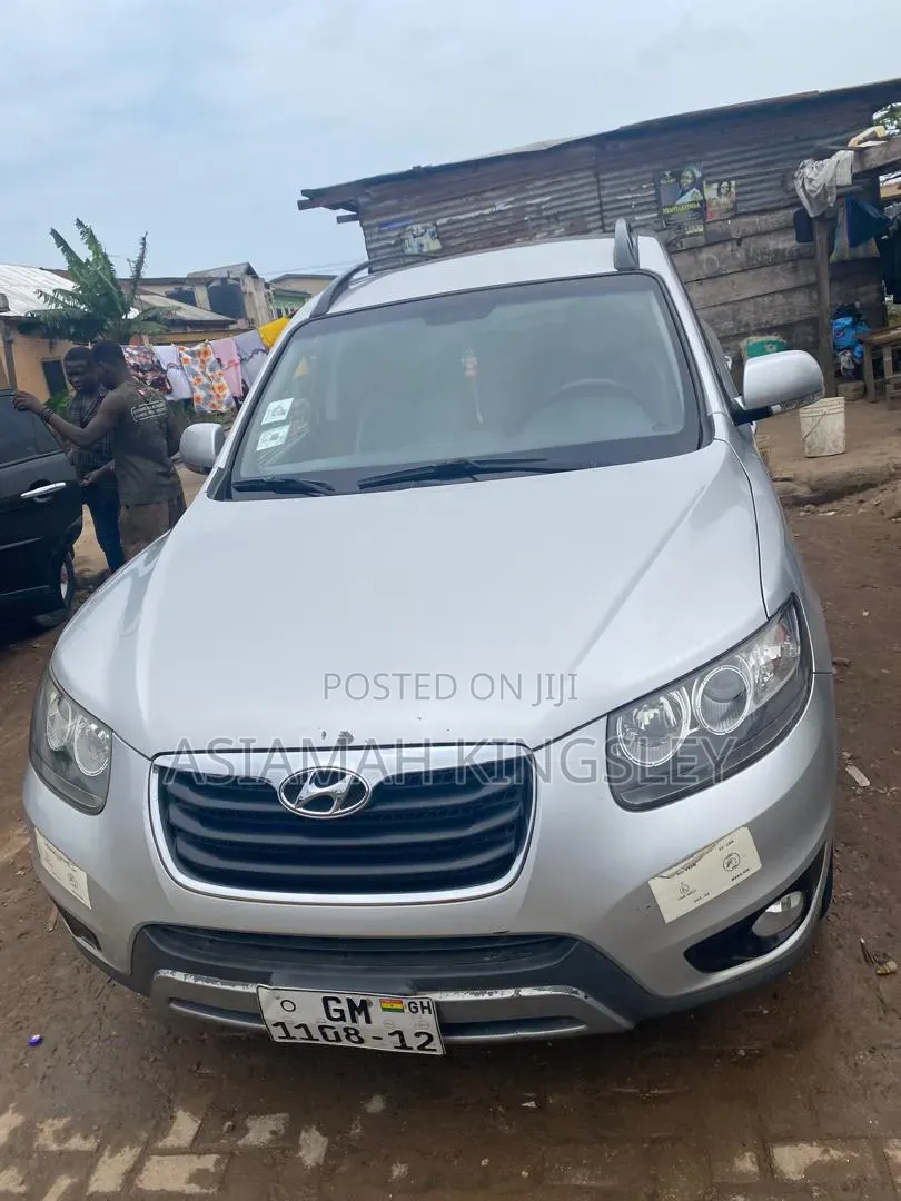 Hyundai Santa Fe 2013 Silver