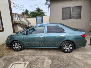 Toyota Corolla 2009 Green