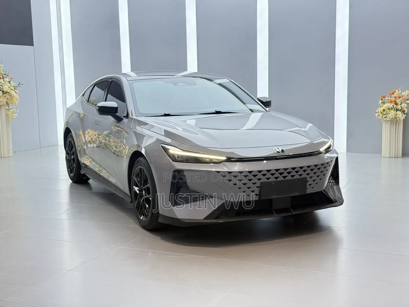 Changan UNI-V 2024 Gray