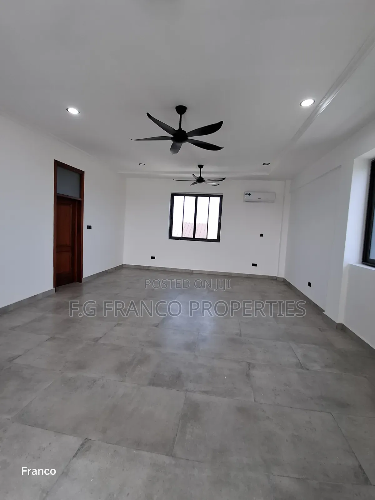 4bdrm Apartment in Kg Franco Properties, Manet Junction for rent