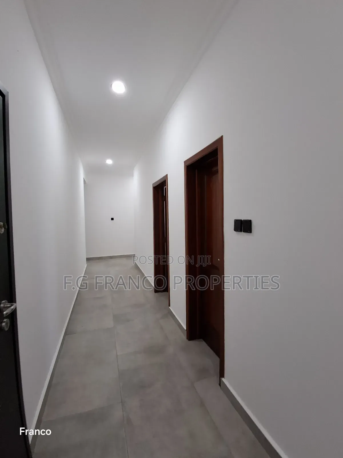 4bdrm Apartment in Kg Franco Properties, Manet Junction for rent