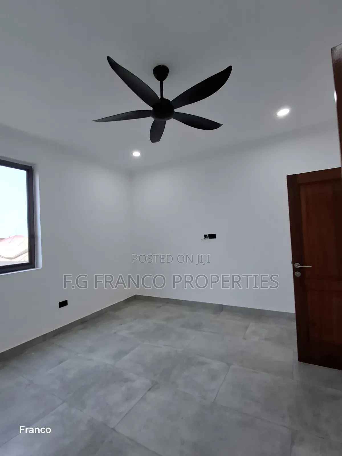4bdrm Apartment in Kg Franco Properties, Manet Junction for rent