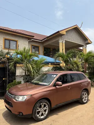 Mitsubishi Outlander SE 4dr SUV AWD (2.4L 4cyl CVT) 2014 Brown