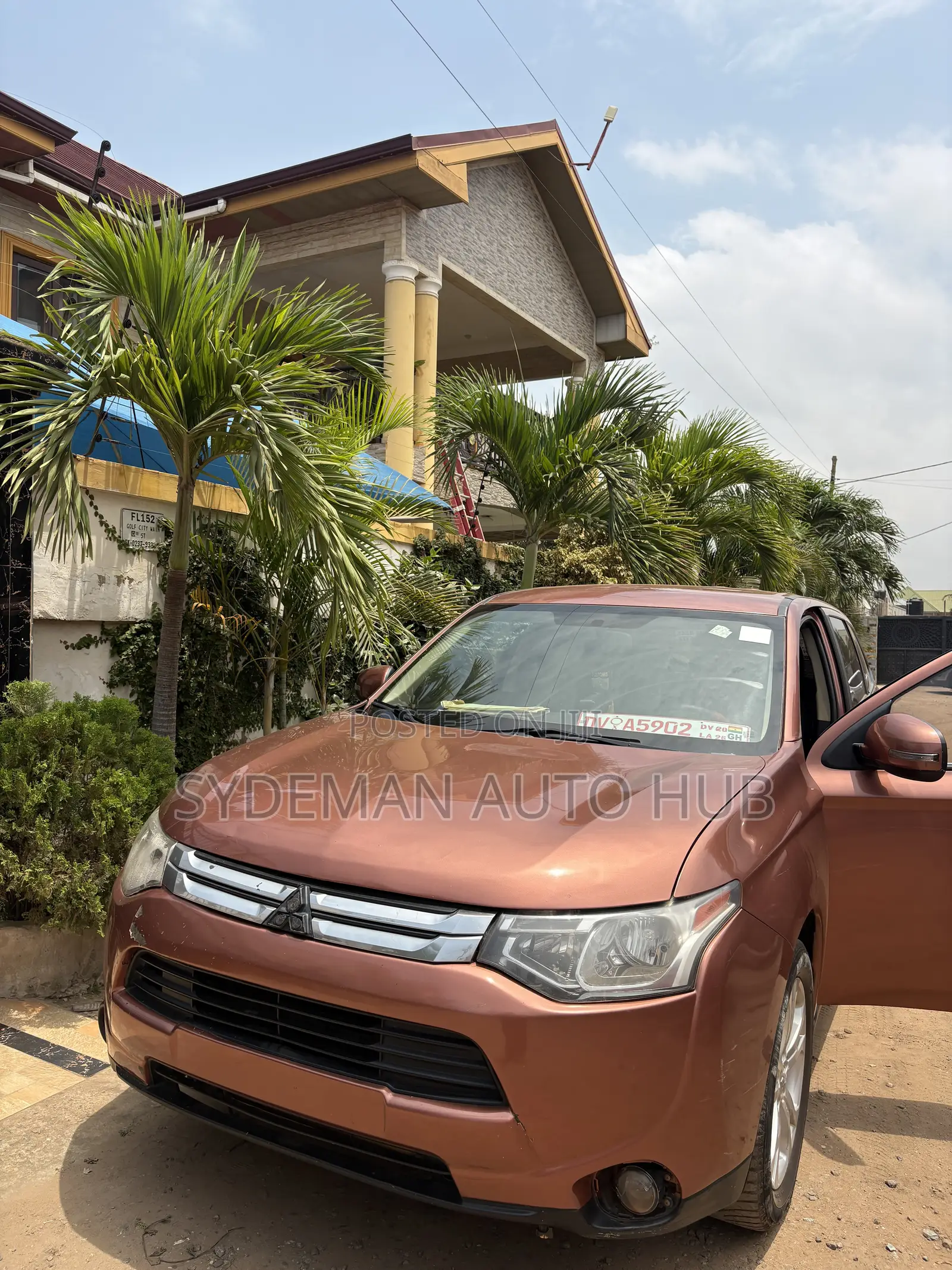 Mitsubishi Outlander SE 4dr SUV AWD (2.4L 4cyl CVT) 2014 Brown