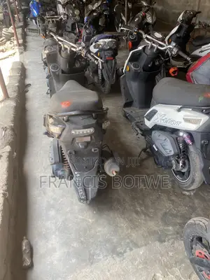 Piaggio Scooter 2023 Black