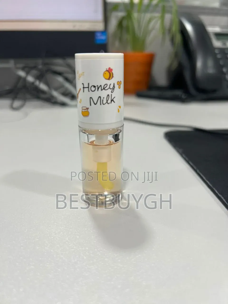 TWG Lip Oil – Hydrating Glossy Lips