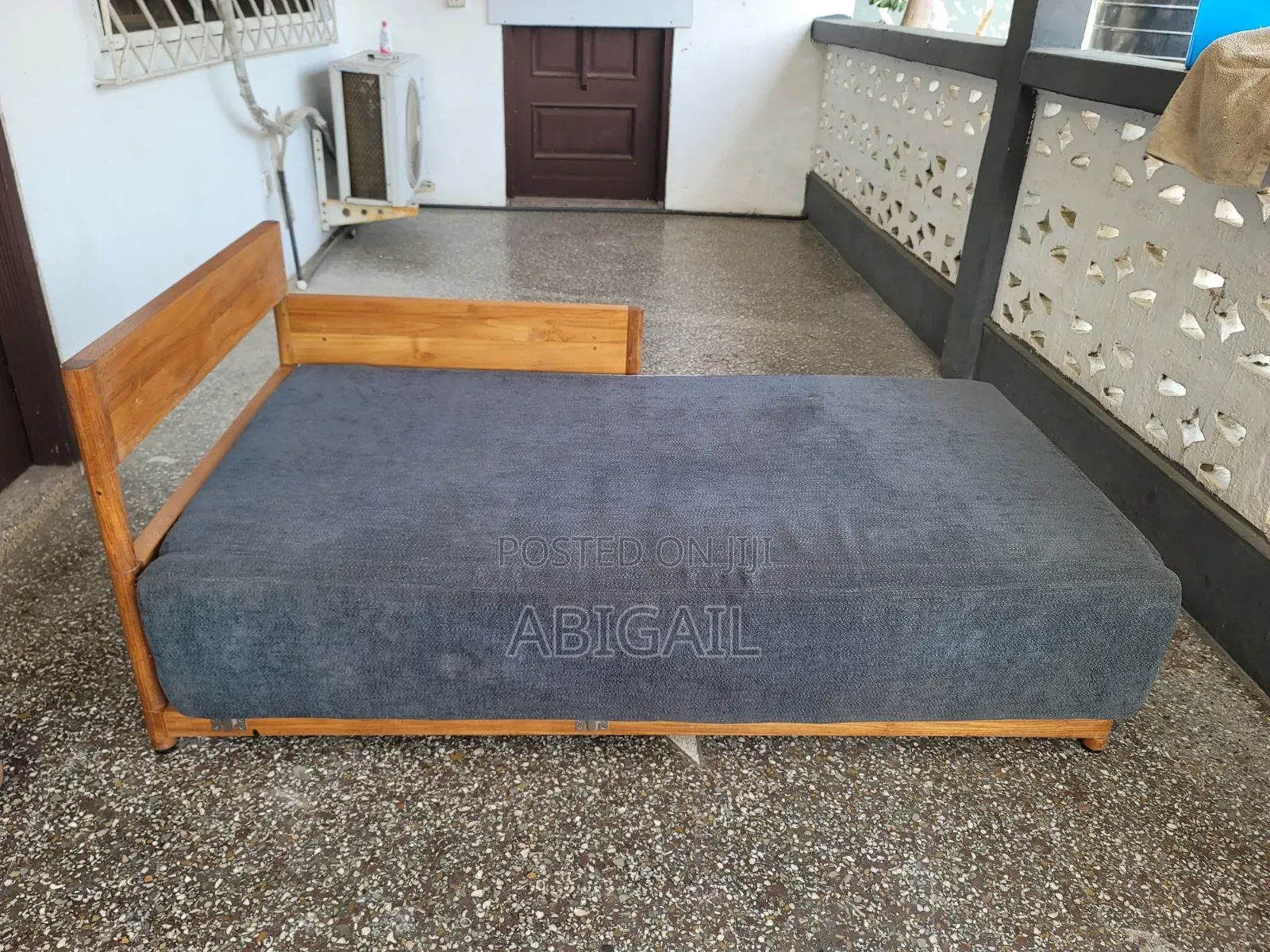 Modern L-Shaped Sofa Set and Frames