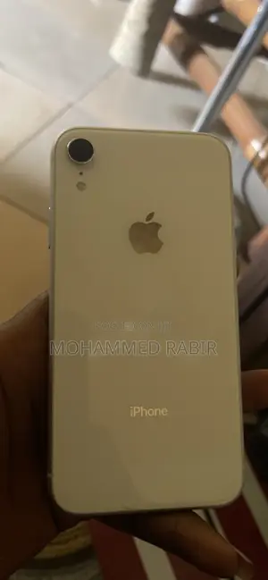 Apple iPhone XR 64 GB White