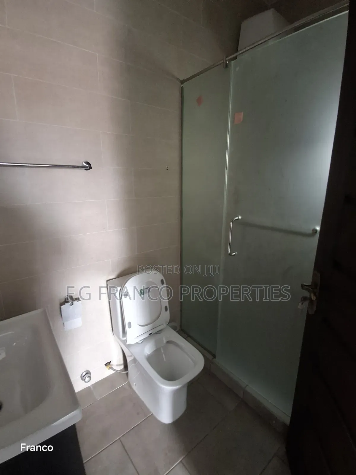 2bdrm Apartment in Kg Franco Properties, Manet Junction for rent