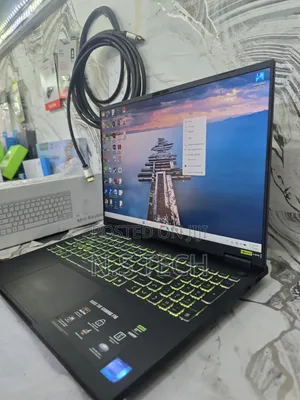 Laptop Asus TUF Gaming F16 32GB Intel Core i7 SSD 1T