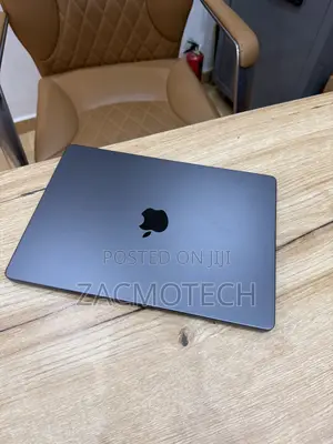 New Laptop Apple MacBook Pro 2024 M4 Pro 24GB Apple M4 SSD 1T