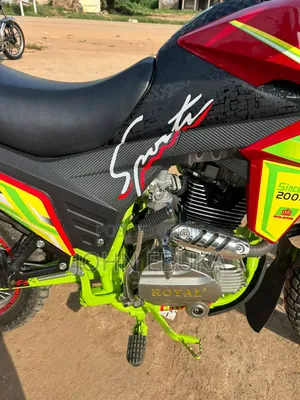 Royal Racer 2025 Red