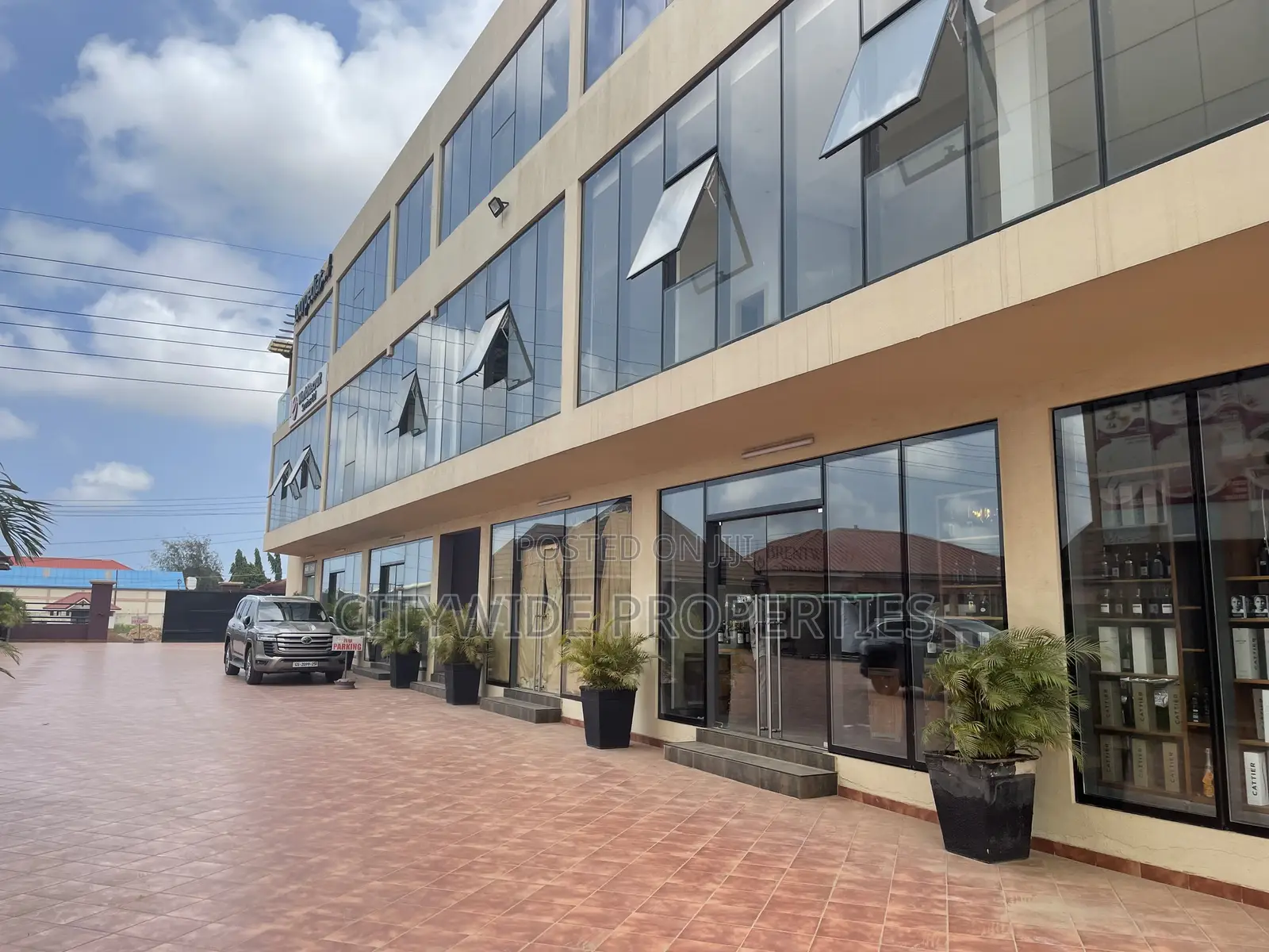 Retail Shop for Rent in East Legon Boundary Road