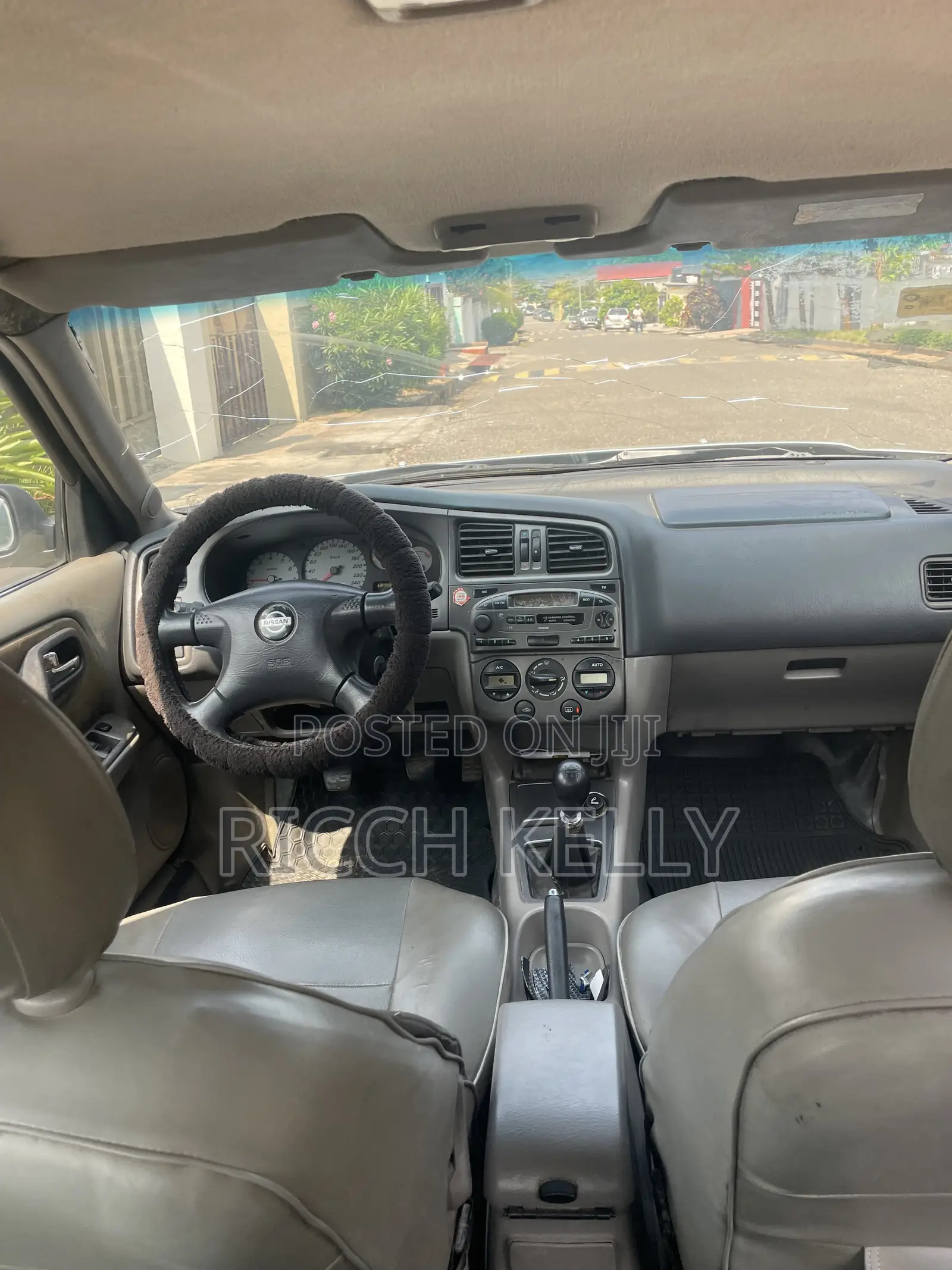 Nissan Primera 2009 Gray