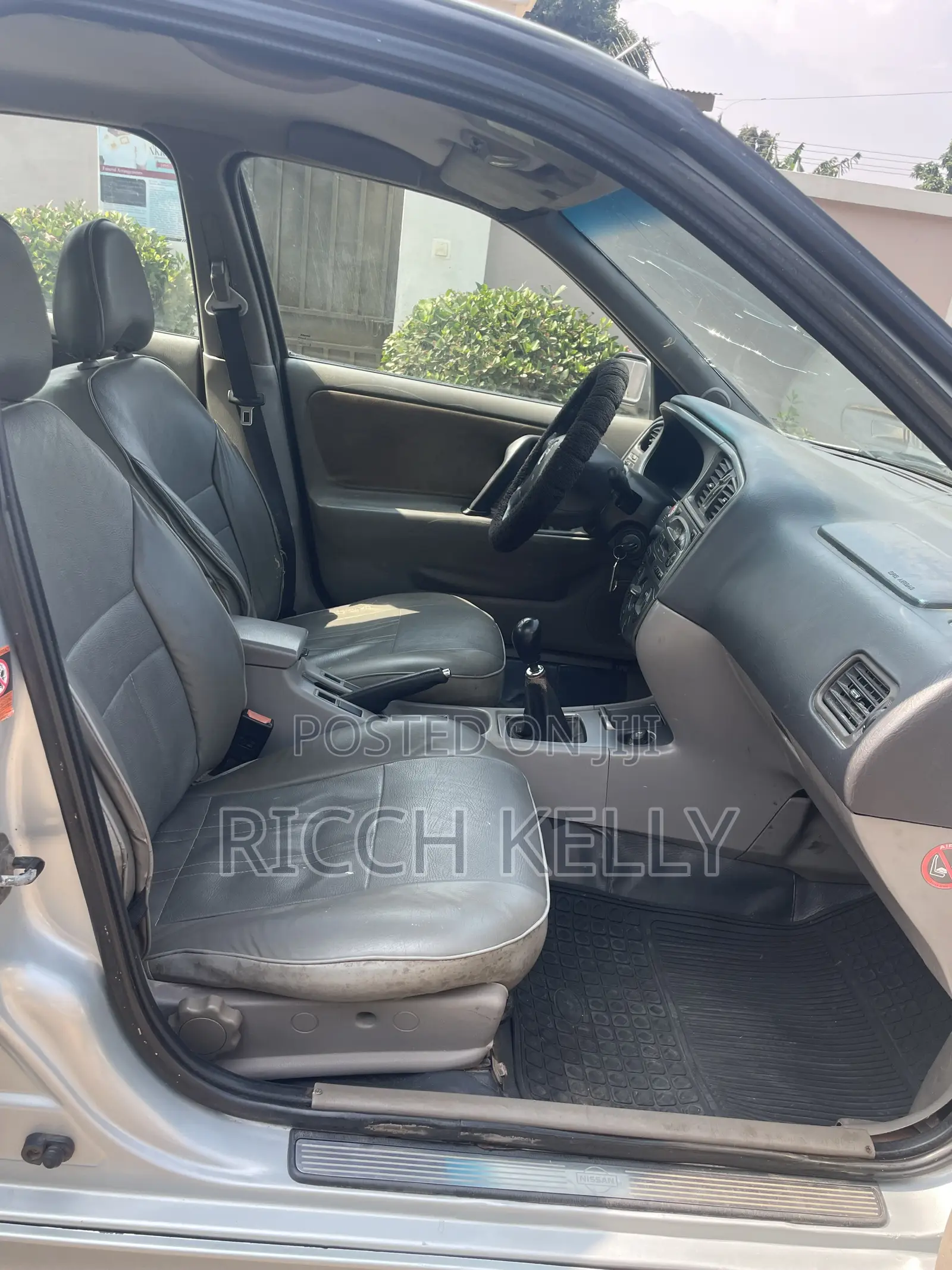 Nissan Primera 2009 Gray