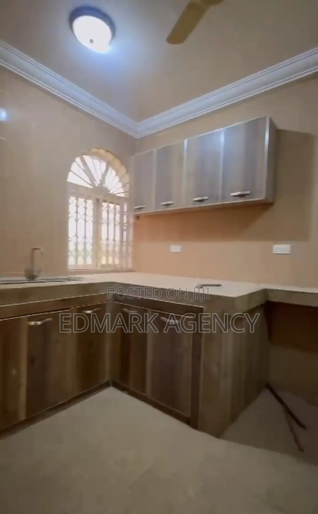 3bdrm Apartment in Musuku Roundabout, Accra Metropolitan for rent