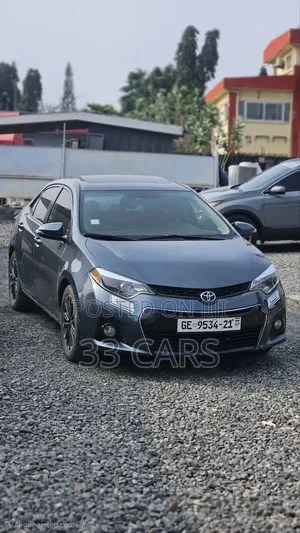 Toyota Corolla 2016 Gray
