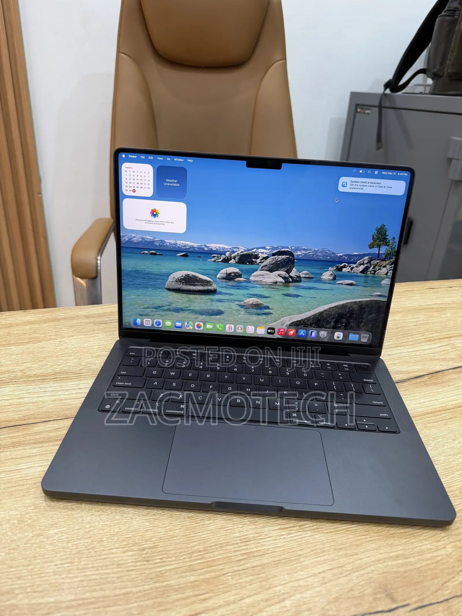 New Laptop Apple MacBook Pro 2024 M4 Pro 24GB Apple M4 SSD 1T