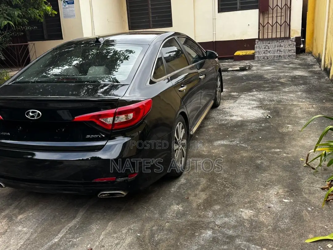 Hyundai Sonata SE 4dr Sedan (2.4L 4cyl 6A) 2015 Black